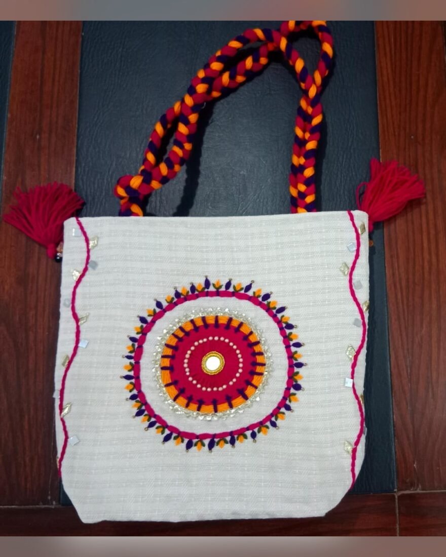 Jute Hand Bag – Embroidered Medallion – SMT-EH-434
