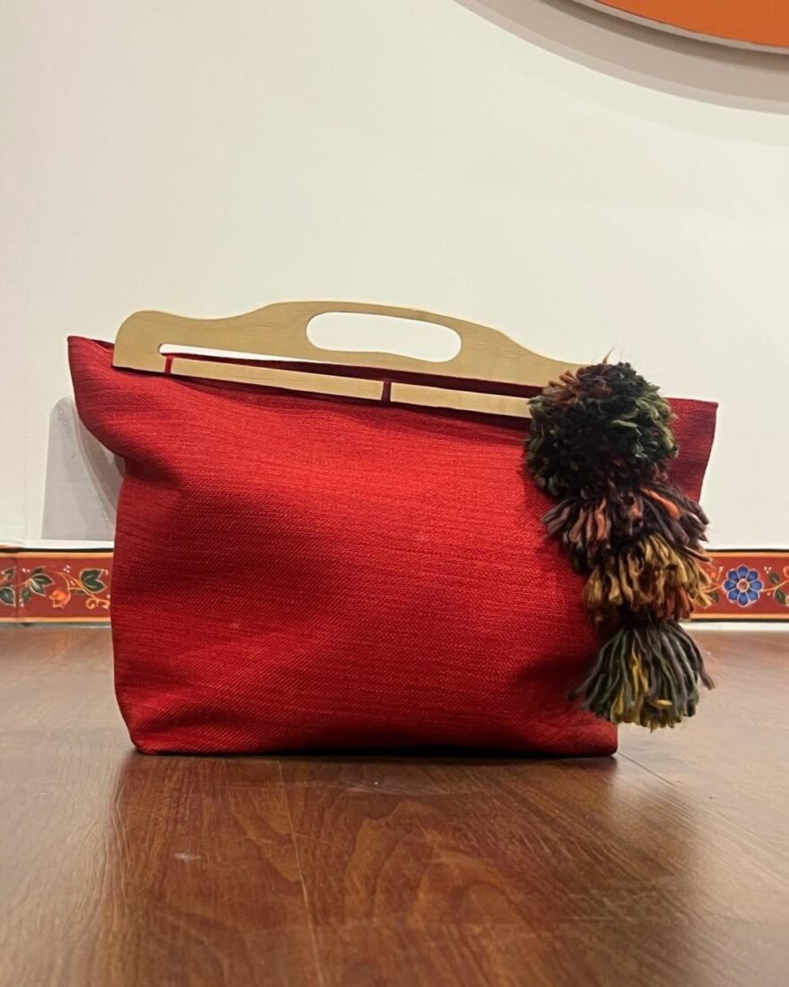 Red Elegance Artisan Bag – SMT-0426